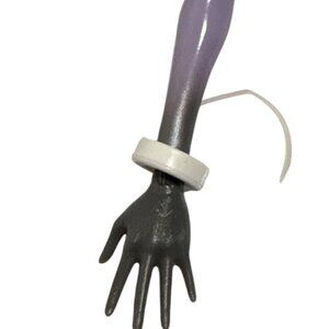 Monster High Left Arm Hand ONLY Twyla Boogeyman Replacement